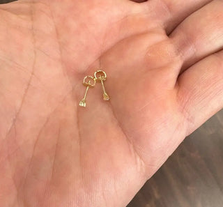 18K Solid Yellow Gold  0.05ct twt Diamond Screwback Earrings